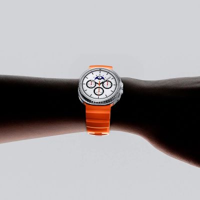 13. Pasek Spigen WBS2 na Samsung Galaxy Watch 40 / 44 / 46 mm - pomarańczowy