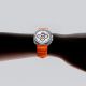 13. Pasek Spigen WBS2 na Samsung Galaxy Watch 40 / 44 / 46 mm - pomarańczowy