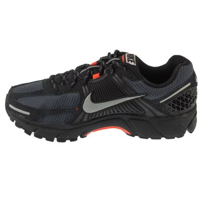 2. Nike Zoom Vomero 5 HV2527-002 Czarne 44,5