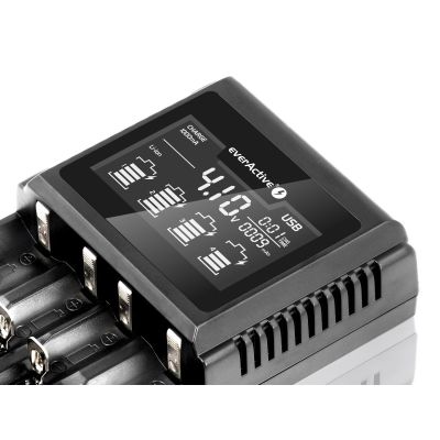23. Ładowarka everActive UC-4000 (Brak danych)