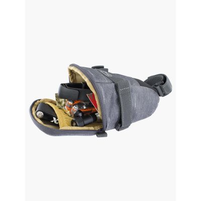3. Torba podsiodłowa EVOC Seat Bag Tour - carbon grey