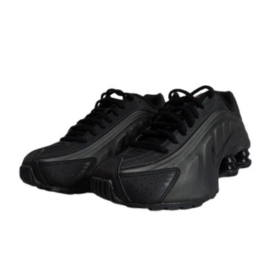 3. Buty damskie sportowe Nike Shox R4 Black Czarne - CW2626-003