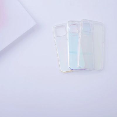 4. Aurora Case etui do iPhone 13 Pro Max żelowy opalizujący pokrowiec złoty