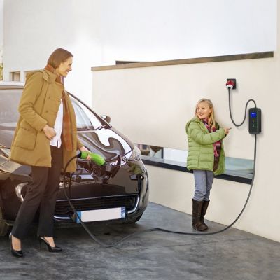 11. Qoltec Mobilna ładowarka do samochodów EV 2 w 1 typ2 | 7kW | 230V | CEE 5 PIN