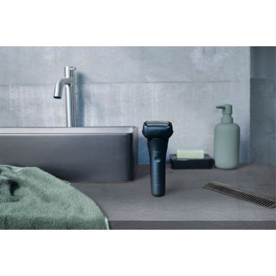 5. Trymer do brody i włosów Panasonic ES-LT4B-A803, ciemnoniebieski
