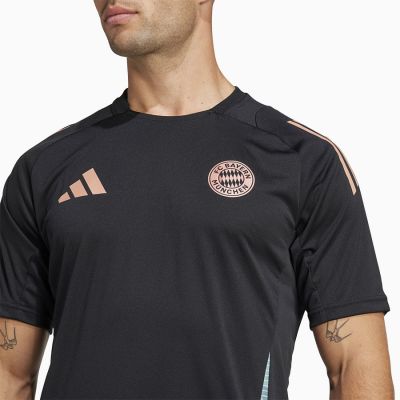 4. Koszulka adidas FC Bayern Training M JSY JI5272