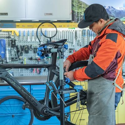 6. Stojak serwisowy Rockbros MP-02 do rowerów z pokrętłami podłogowy - czarny