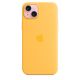 3. Silikonowe etui Apple z MagSafe Sunshine, do iPhone 15 Plus, MWNF3ZM/A