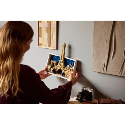 12. LEGO Architecture 21064 Paryż