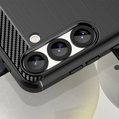 15. Etui silikonowe Carbon Case na Samsung Galaxy S25 Edge - czarne