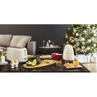 33. Czajnik elektryczny SMEG KLF04CREU kremowy