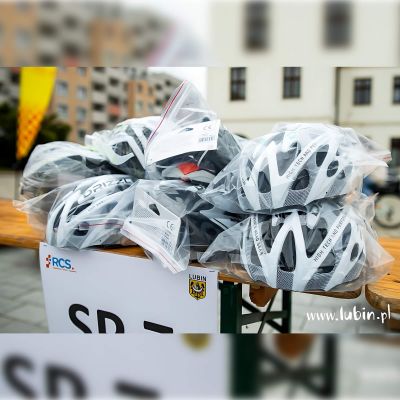 31. Kask rowerowy Meteor MV29 Drizzle 24708-24710