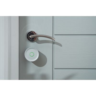 17. Inteligentny zamek do drzwi Yale Linus Smart lock L2 Lite Silver