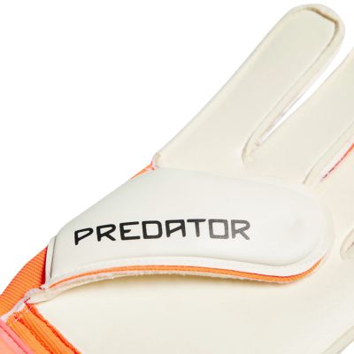 7. Rękawice bramkarskie adidas Predator MTC M IN1599
