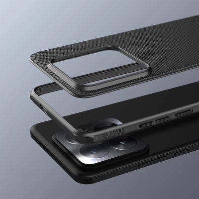 7. Wzmocnione etui Nillkin Super Frosted Shield Pro do Xiaomi 14 Pro - czarny