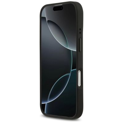5. Etui BMW M Carbon Logo MagSafe na iPhone 17 - czarno-szare