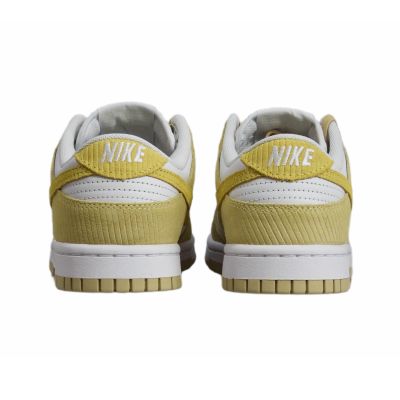 8. Damskie Buty sportowe sneakersy Nike Wmns Dunk Low - FN7167-700