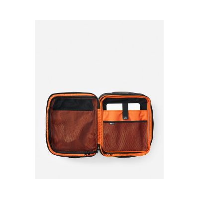 6. Torba RIP CURL F-LIGHT CABIN 30L SEARCH CAMO czarna