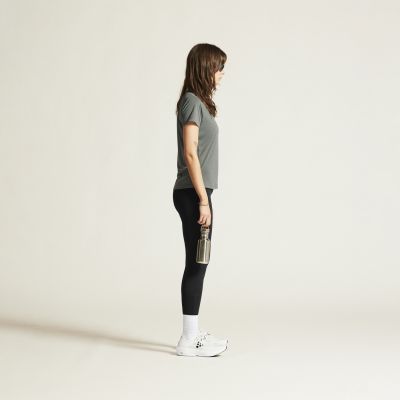 3. Damska Koszulka z krótkim rękawem CORE ESSENCE SS TEE 2 W