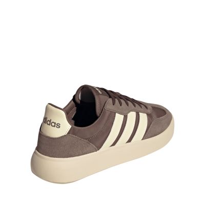 9. Buty męskie adidas Barreda Decode brązowe JR3519