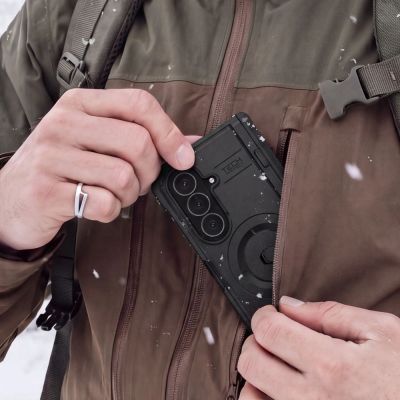 7. Etui Tech-Protect Kevlar Pro na Samsung Galaxy Z Fold 8 Ultra - czarne