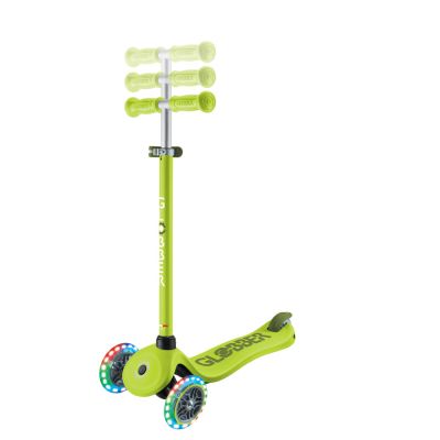 9. Hulajnoga trójkołowa z siedziskiem jeździk GO•UP SPORTY LIGHTS (452-606-4 S)