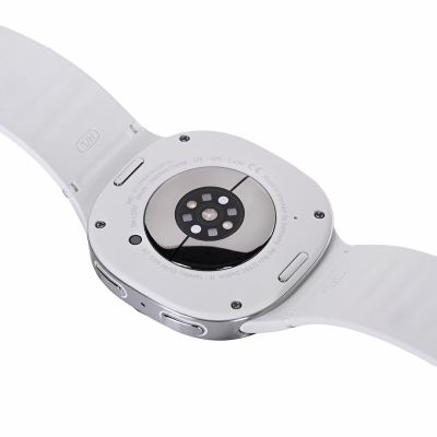 6. Smartwatch Samsung Galaxy Watch 8 (L335) LTE AMOLED 44mm Srebrny