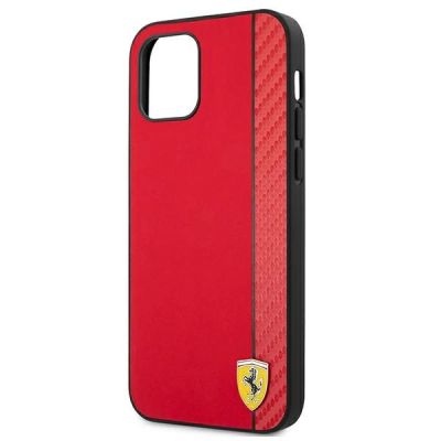 6. Etui Ferrari On Track Carbon Stripe na iPhone 12 Pro Max - czerwone