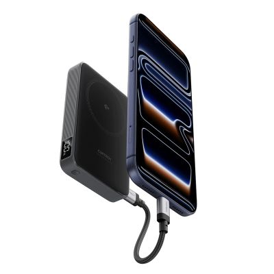 13. Powerbank Cuktech WPB100 10000 mAh Qi2 magnetyczny 30 W z podstawką - czarny