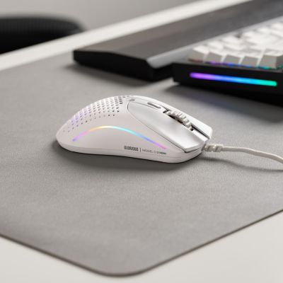 10. Myszka Glorious Model O 2 Mini Gaming Maus, RGB - biała