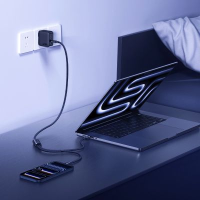 9. Kabel Baseus Flash 4 140W 2w1 USB-C do USB-C + USB-C 1.5 m - czarny