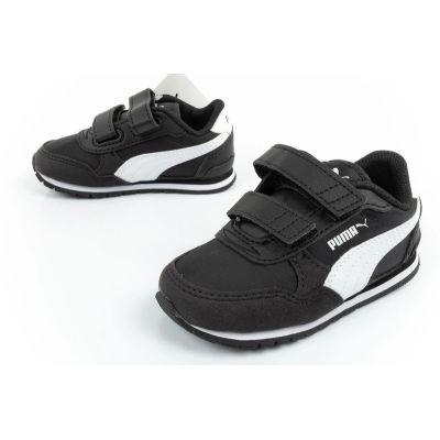 17. Buty Puma ST Runner Jr 384903 01