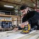 17. Szlifierka Oscylacyjjna 18V DCW200NT DEWALT