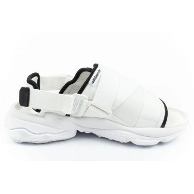 17. Buty adidas Ozweego Sandal W H67276