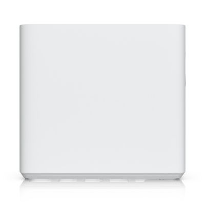 8. Ubiquiti UNAS 4 white