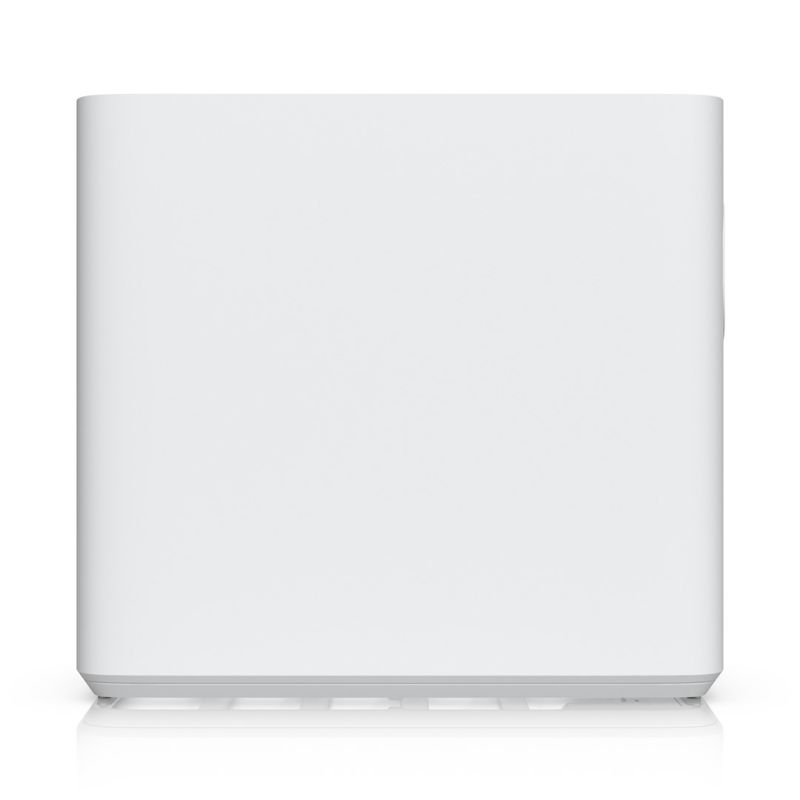 8. Ubiquiti UNAS 4 white