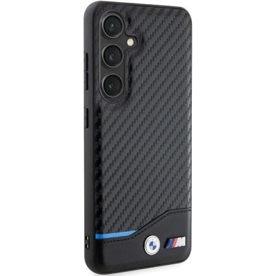 4. Etui BMW Leather Carbon na Samsung Galaxy S24 - czarne