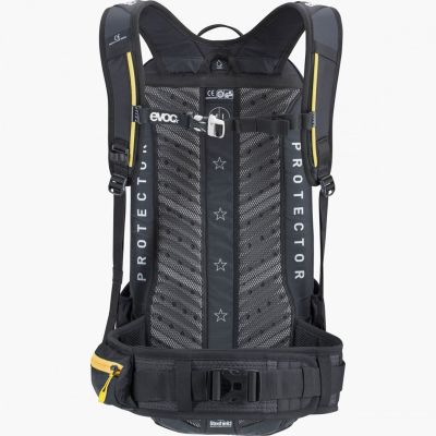 3. Plecak rowerowy enduro Evoc FR Trail Blackline 20 - black rozmiar: s