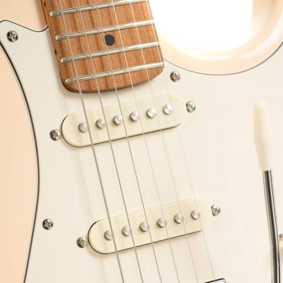 7. CORT G200SE ACR - Gitara elektryczna