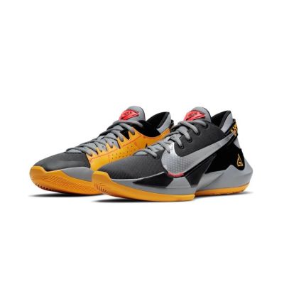 3. Buty do koszykówki Nike Zoom Freak 2 "Taxi" Giannis Antetokounmpo - CK5424-006