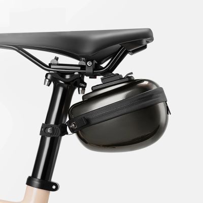 2. Torba podsiodłowa Rockbros sztywna, hard shell, kompaktowa, pojemność 0,4l - czarna