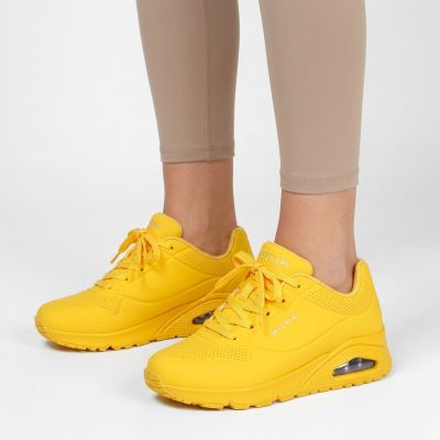 7. Buty Skechers Uno Stand On Air W 73690-YEL