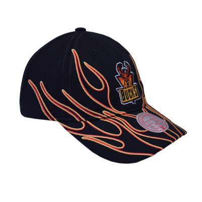 2. Czapka z daszkiem Mitchell & Ness NBA Milwaukee Bucks Flamez Strapback - 6LUXMM20018 CBUBLCK