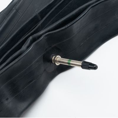 2. Dętka Radvik Bike Tube 27,5" x 1,95/2,25 FV48 92800597745