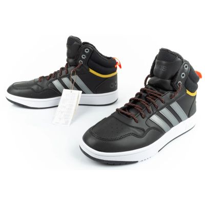 19. Buty adidas Hoops M HR1440