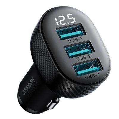4. Ładowarka samochodowa Joyroom JR-CCD03 3.4A z wyświetlaczem 3x USB-A - czarna