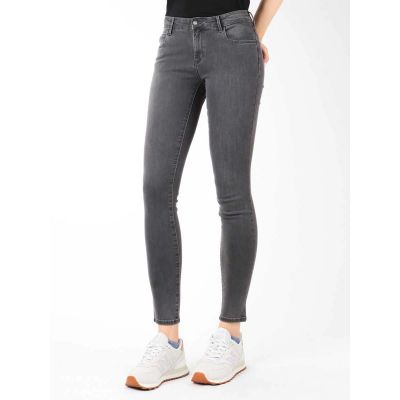 4. Jeansy Wrangler Skinny Ash W28KLX86O