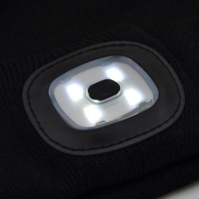 5. CZAPKA Z LATARKĄ CZOŁOWĄ 4 LED 120 LM 3 TRYBY TURYSTYCZNA CZARNA