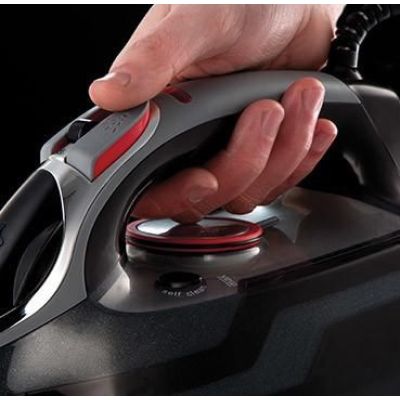 3. RUSSELL HOBBS ŻELAZKO POWER STEAM 3100W 20630-56