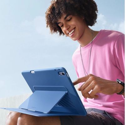 7. Etui ESR Flip Hybrid na iPad 10.9” 2022 / iPad 11” 2024 - niebieskie